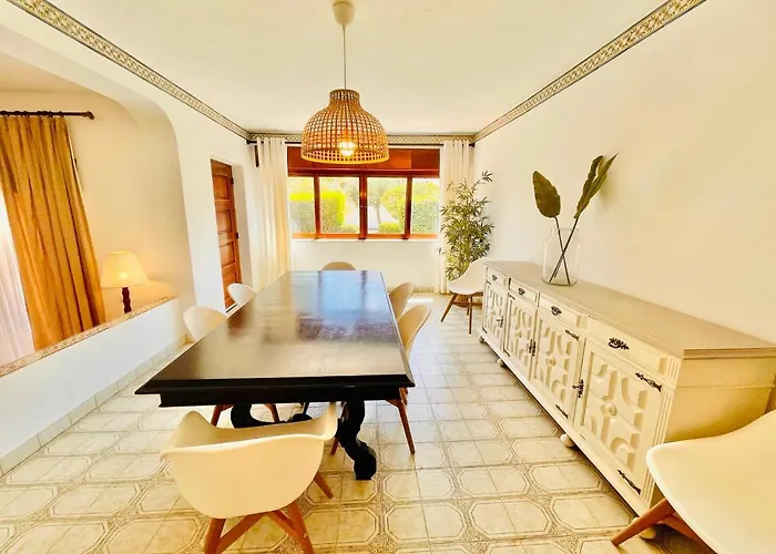 Casa Dos Trevos, 5 Bedroom With Pool Lagos