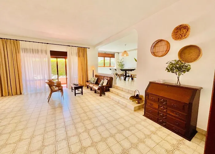 Villa Casa Dos Trevos, 5 Bedroom With Pool Lagos