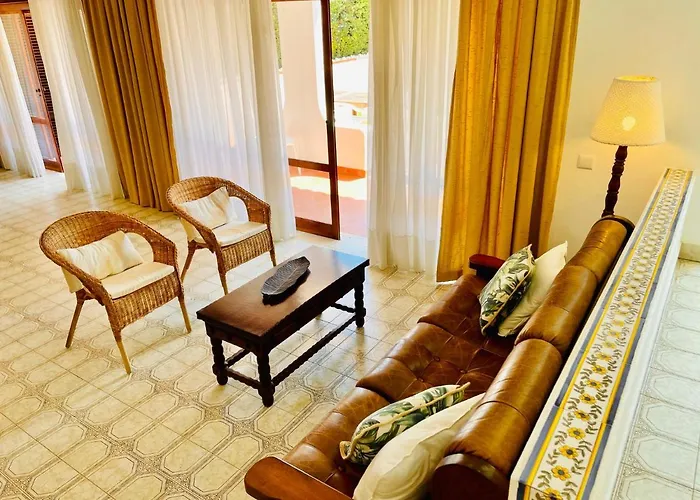 Casa Dos Trevos, 5 Bedroom With Pool Lagos