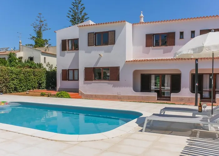 Villa Casa Dos Trevos, 5 Bedroom With Pool Lagos