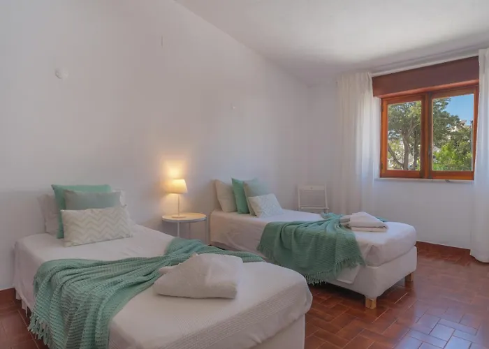 Casa Dos Trevos, 5 Bedroom With Pool Lagos
