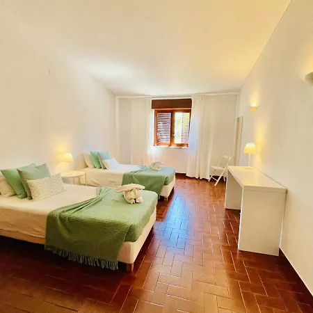 Casa Dos Trevos, 5 Bedroom With Pool Villa Lagos