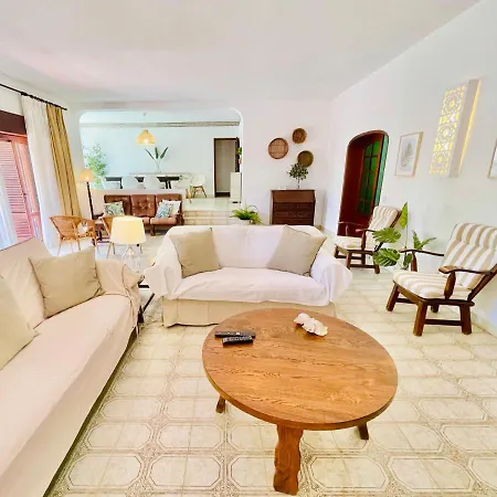Casa Dos Trevos, 5 Bedroom With Pool Villa