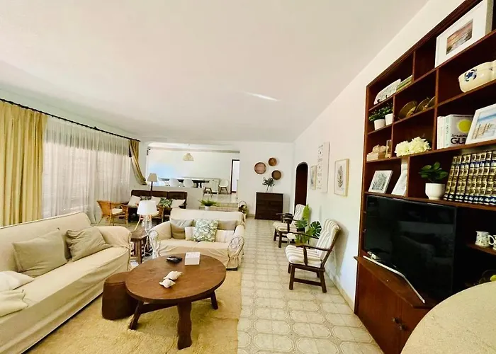 Casa Dos Trevos, 5 Bedroom With Pool * 拉哥斯