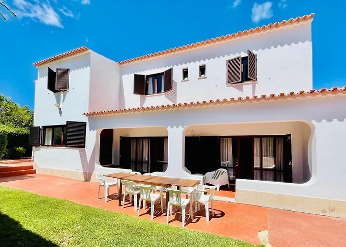 别墅 Casa Dos Trevos, 5 Bedroom With Pool 拉哥斯