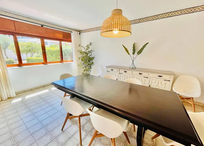 Casa Dos Trevos, 5 Bedroom With Pool 别墅 拉哥斯