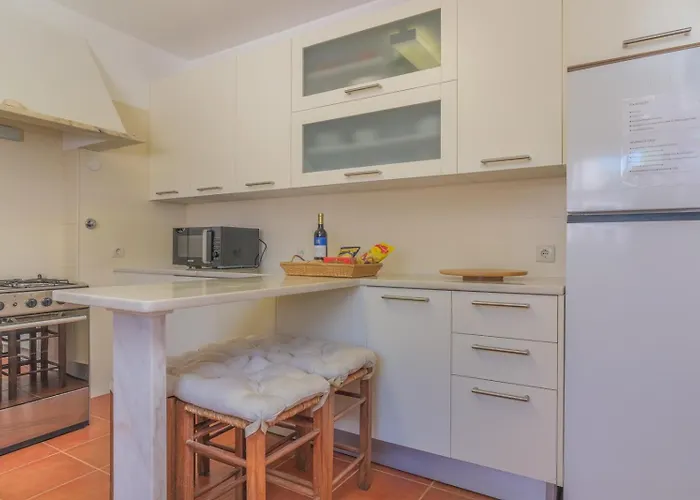 Casa Dos Trevos, 5 Bedroom With Pool Villa