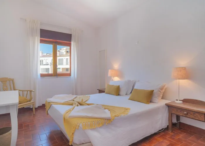Casa Dos Trevos, 5 Bedroom With Pool Villa *