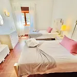 וילה Casa Dos Trevos, 5 Bedroom With Pool לאגוּ‏ש