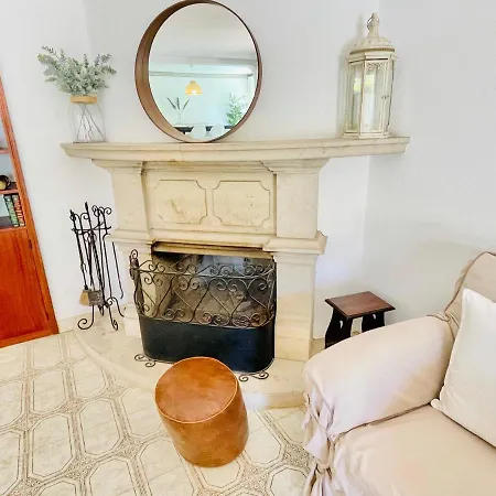 Casa Dos Trevos, 5 Bedroom With Pool Вилла Лагуш