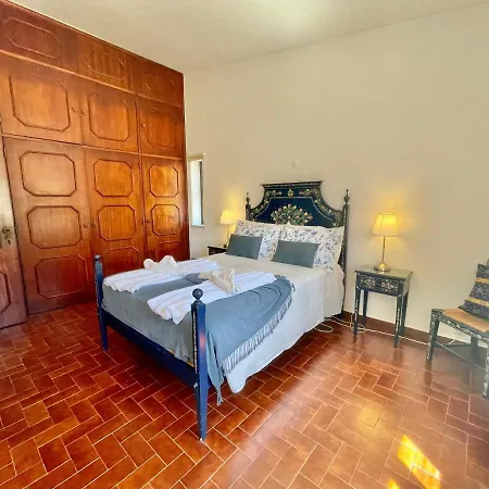Casa Dos Trevos, 5 Bedroom With Pool Лагуш