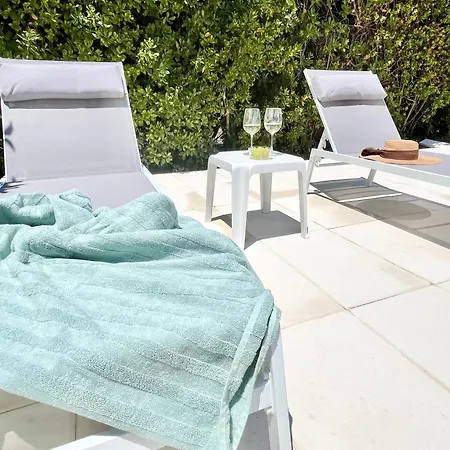 Casa Dos Trevos, 5 Bedroom With Pool Лагуш