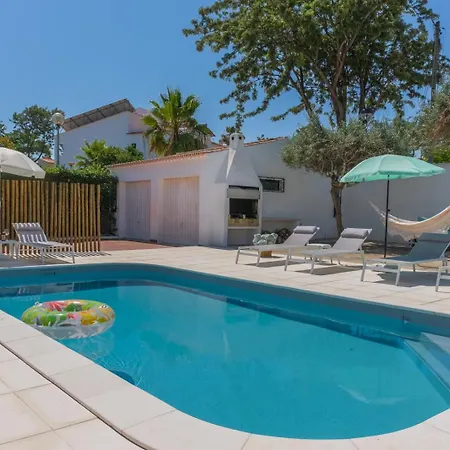 Casa Dos Trevos, 5 Bedroom With Pool Вилла