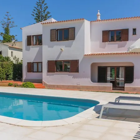 Вилла Casa Dos Trevos, 5 Bedroom With Pool Лагуш