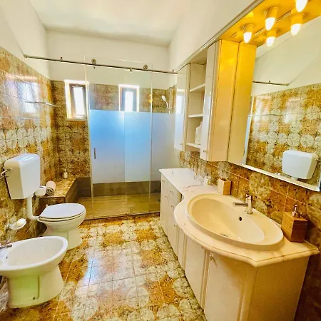 Casa Dos Trevos, 5 Bedroom With Pool Villa